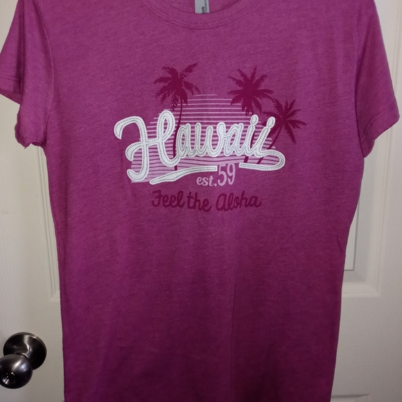 "Hawaii est.59 Feel the Aloha" Tee from Sun International. (NWOT) - Picture 2 of 4